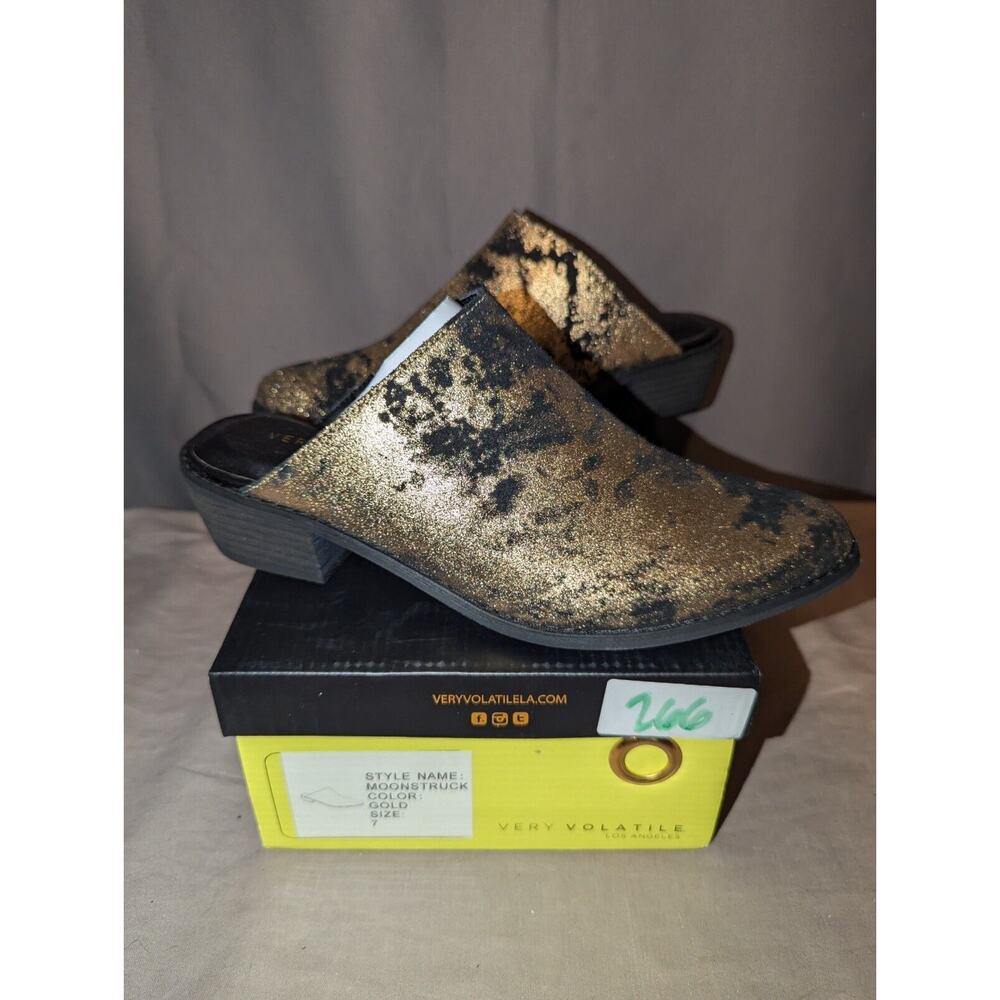 Very Volatile Woman’s Size 7 Black Gold Leather Mule Booties Brand New In Box